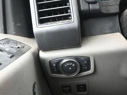 Used 2018 Ford F150 XLT w/ Equipment Group 302A Luxury image 13