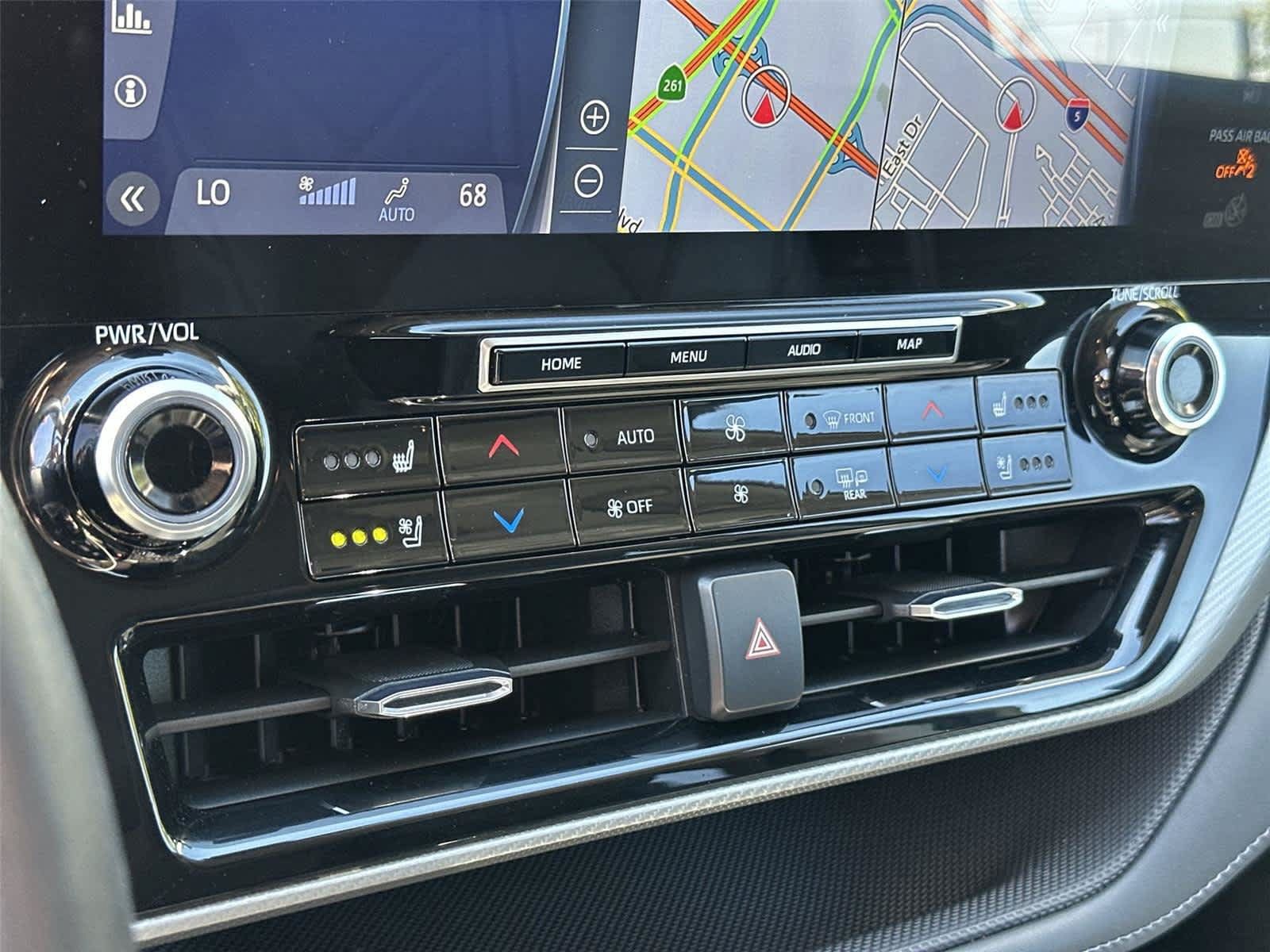 Used 2022 Toyota Highlander Platinum FWD image 36