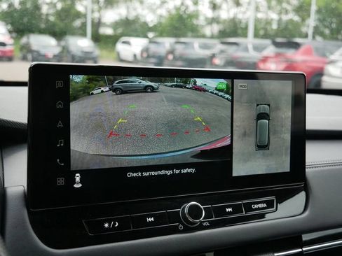Used 2025 Mitsubishi Outlander AWD image 26