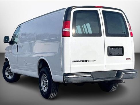 Used 2019 GMC Savana 2500 image 11