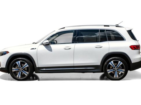 Used 2023 Mercedes-Benz EQB 300 4MATIC image 10