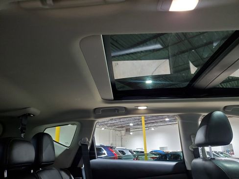 Used 2019 Nissan Murano Platinum w/ Cargo Package image 22