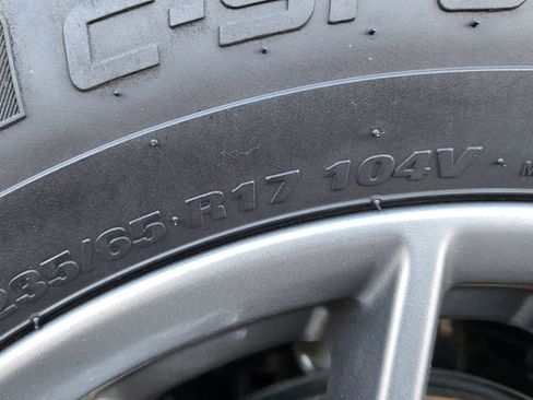 Used 2024 Nissan Rogue S image 15