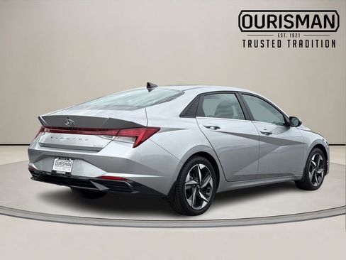 Used 2023 Hyundai Elantra Limited FWD image 5