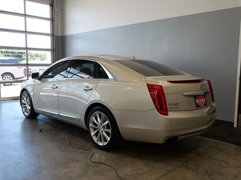 Used 2014 Cadillac XTS Luxury w/ Driver Awareness Package AWD/4WD image 4
