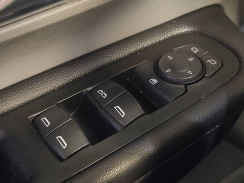 Used 2022 GMC Terrain SLT image 27