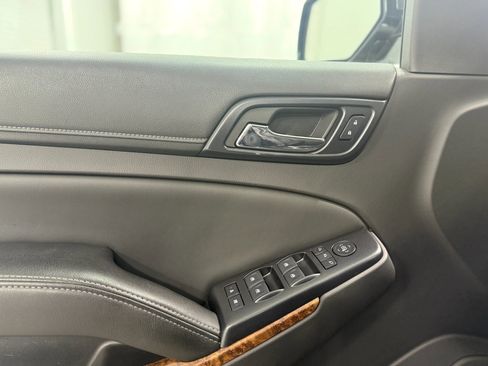 Used 2015 Chevrolet Tahoe LTZ image 12