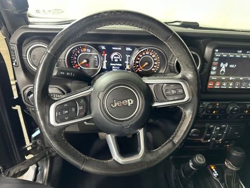 Used 2020 Jeep Gladiator Overland image 14