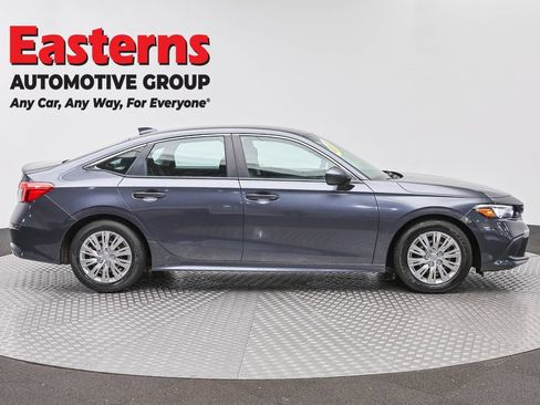 Used 2023 Honda Civic LX image 4