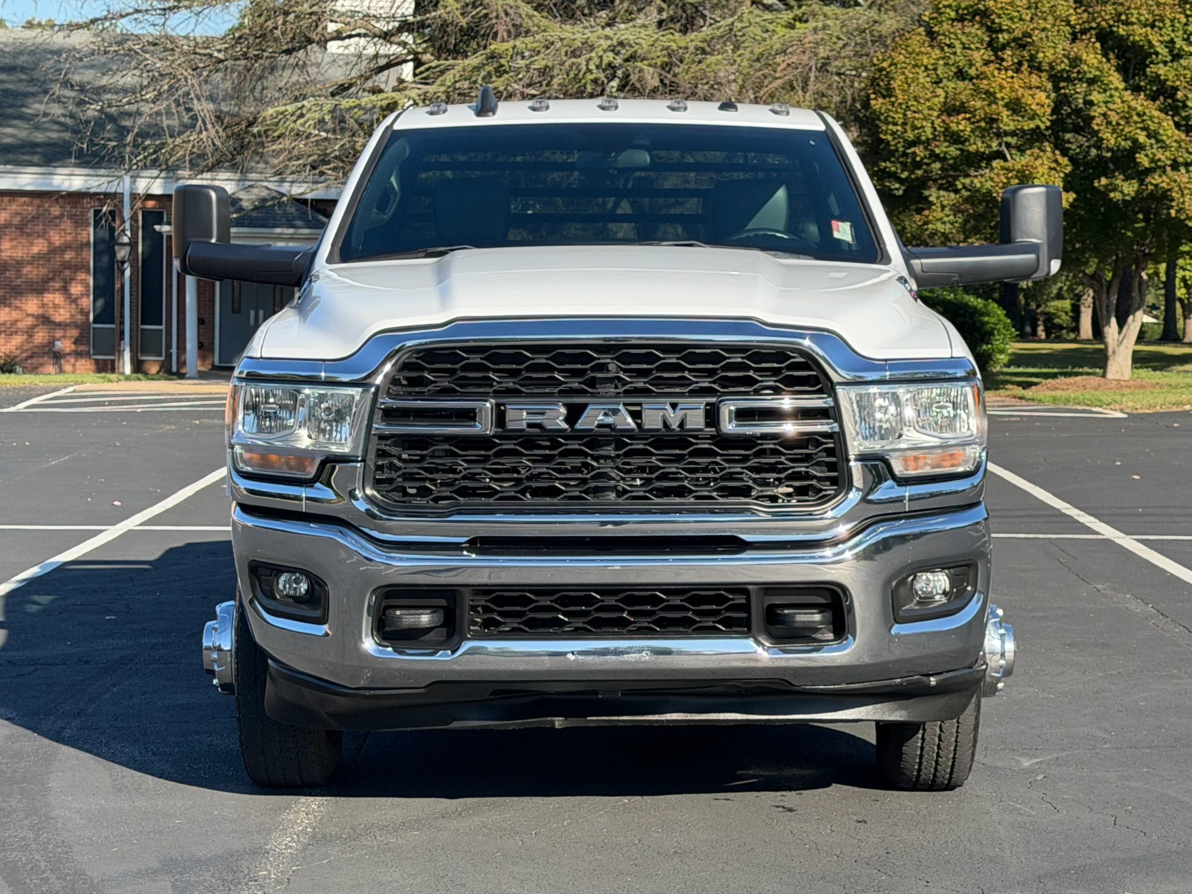 Used 2021 RAM 3500 Tradesman w/ Chrome Appearance Group AWD/4WD image 3