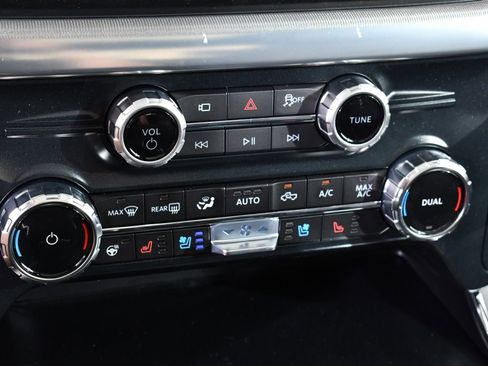 New 2025 Ford F150 Lariat w/ Equipment Group 502A High image 31