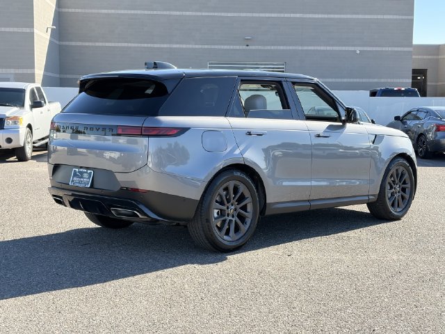 Used 2024 Land Rover Range Rover Sport SE AWD/4WD image 26