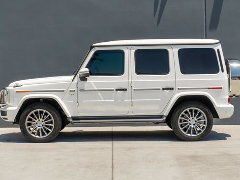 Used 2023 Mercedes-Benz G 550 image 2