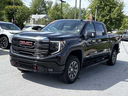 Used 2024 GMC Sierra 1500 AT4 w/ Technology Package AWD/4WD image 2