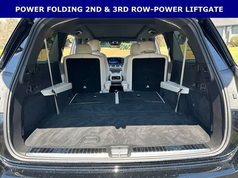 Used 2025 Mercedes-Benz GLS 450 4MATIC image 17