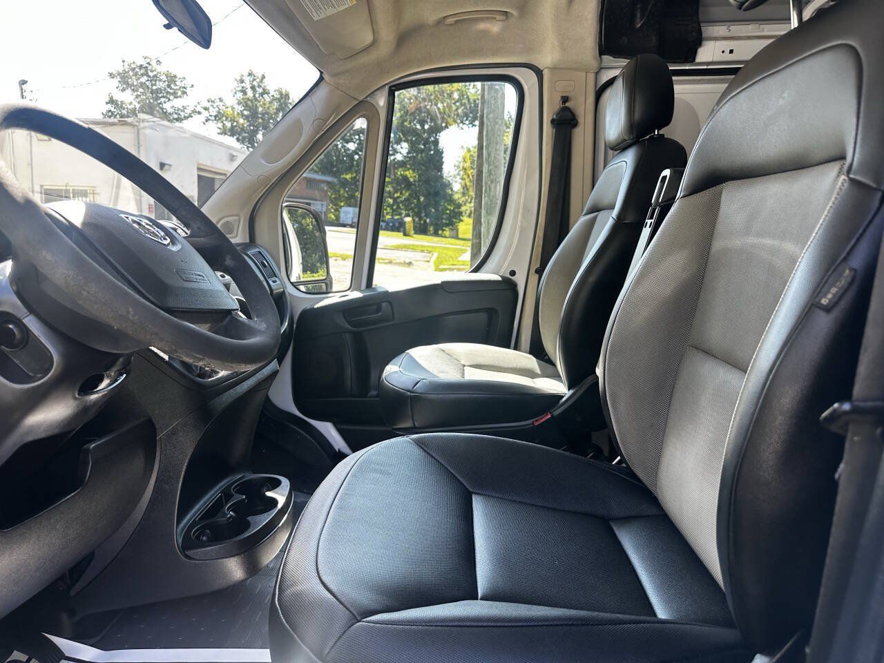 Used 2017 RAM ProMaster 1500 FWD image 2