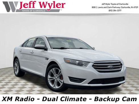 Used 2016 Ford Taurus SEL image 1