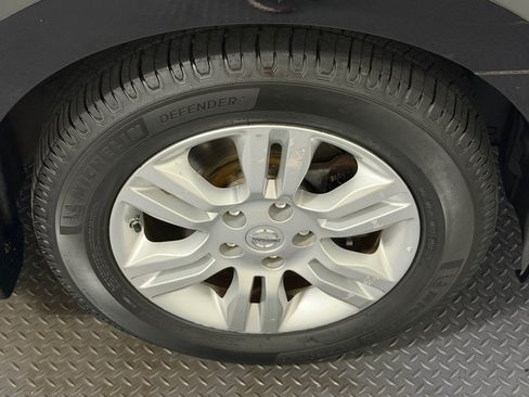 Used 2012 Nissan Altima 2.5 SL w/ 2.5SL Pkg FWD image 18