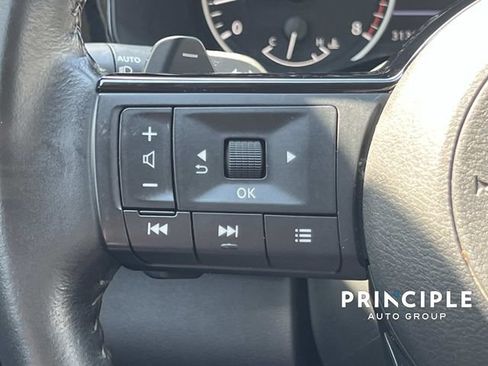 Used 2024 Nissan Pathfinder SL FWD image 19