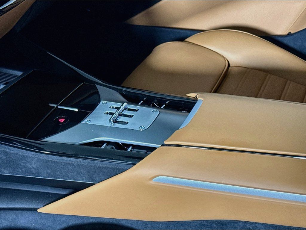 Certified 2026 Ferrari Purosangue AWD/4WD image 20
