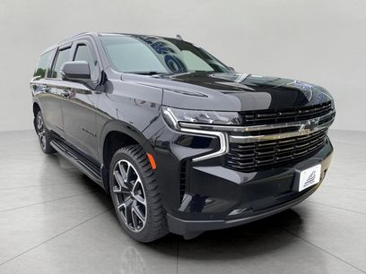 Used 2022 Chevrolet Suburban RST w/ Luxury Package