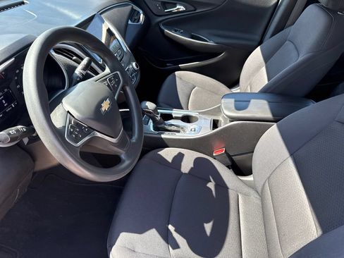 Used 2023 Chevrolet Malibu LT FWD image 18