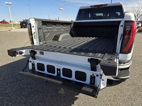 New 2026 GMC Sierra 2500 AT4 w/ Technology Package image 9