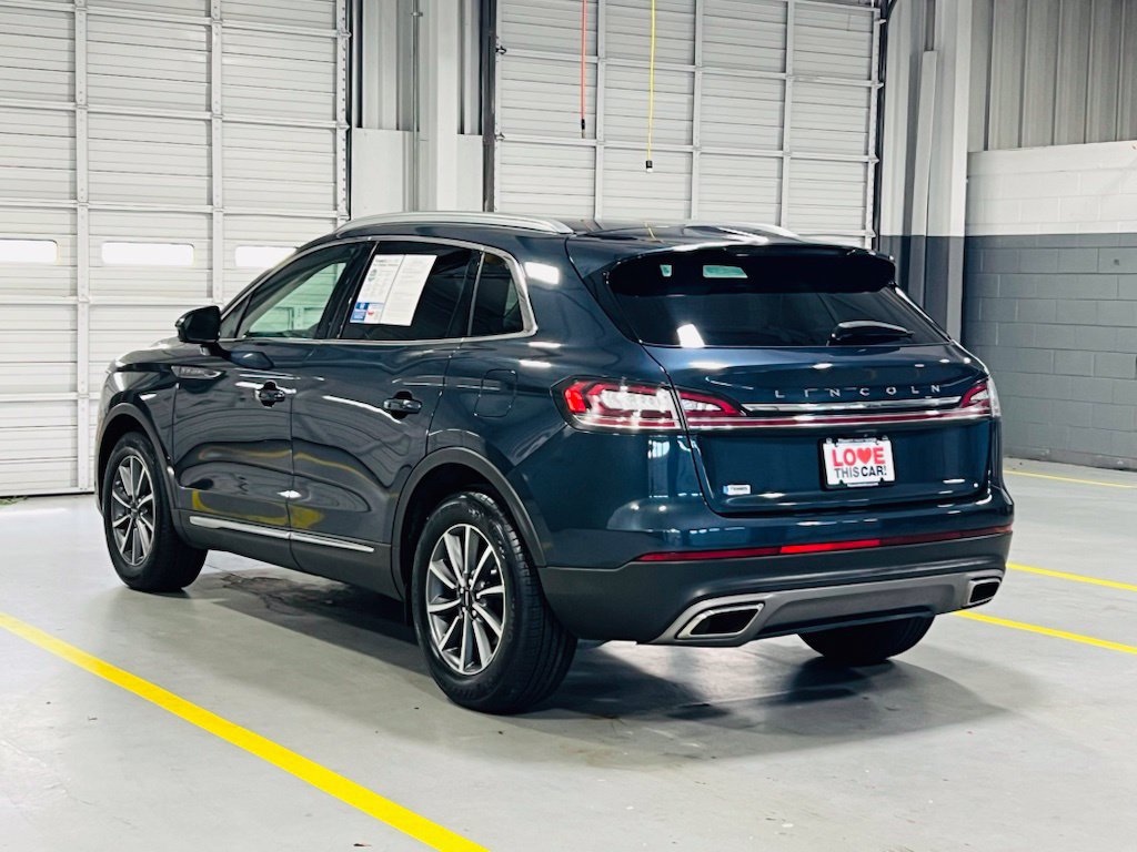 Used 2022 Lincoln Nautilus FWD image 15