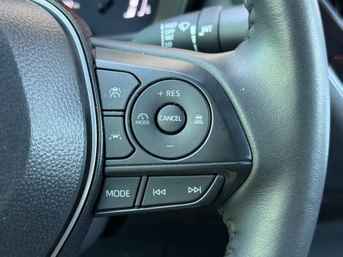 Used 2026 Toyota Corolla SE FWD image 25