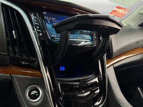Used 2018 Cadillac Escalade ESV 4WD image 21