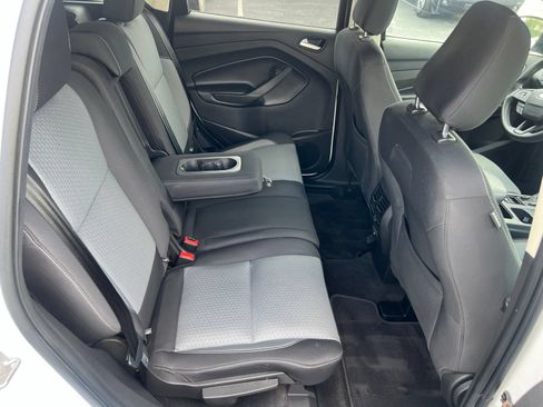 Used 2019 Ford Escape SE FWD image 46