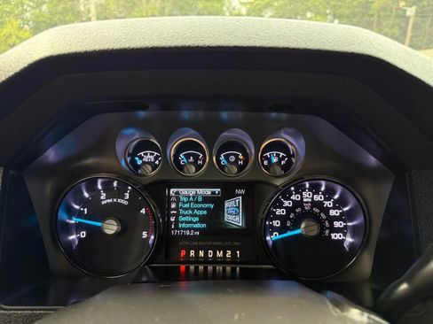 Used 2013 Ford F350 Lariat w/ Chrome Pkg AWD/4WD image 17
