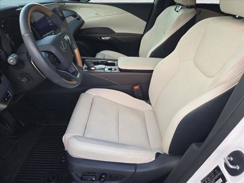 Used 2024 Lexus RX 350 FWD w/ Convenience Package image 13