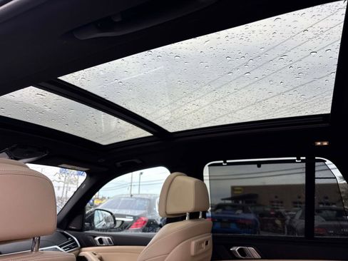 Used 2021 BMW X5 xDrive40i w/ Premium Package image 13