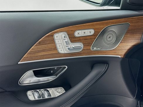 Certified 2025 Mercedes-Benz GLE 350 4MATIC image 19
