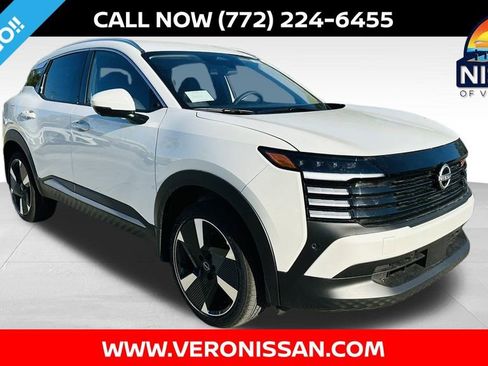 New 2026 Nissan Kicks SR image 1