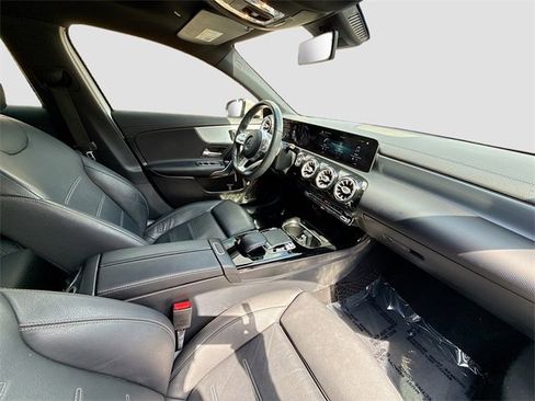 Used 2019 Mercedes-Benz A 220 image 27