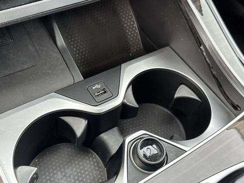 Used 2021 BMW X7 xDrive40i w/ Cold Weather Package image 25