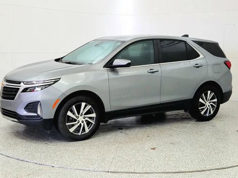 Used 2024 Chevrolet Equinox LT w/ LPO, Floor Liner Package image 3