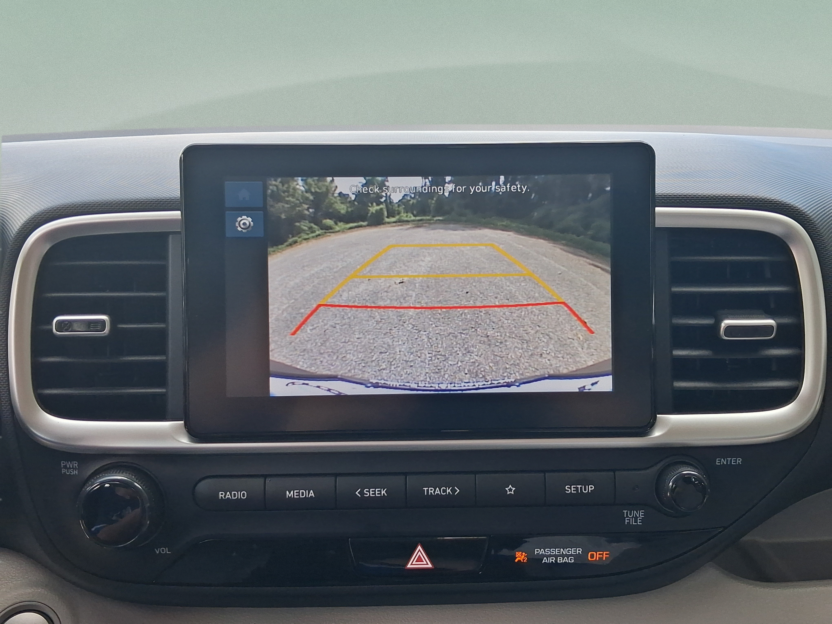 Used 2025 Hyundai Venue SEL FWD image 15