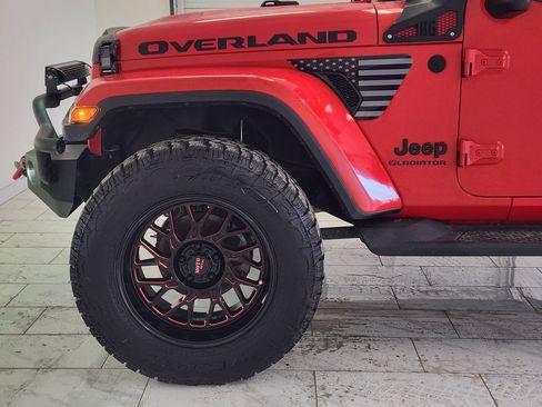 Used 2020 Jeep Gladiator Overland AWD/4WD image 8