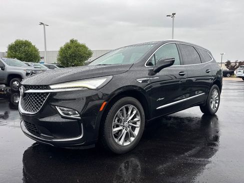Used 2024 Buick Enclave Avenir w/ Avenir Technology Package AWD/4WD image 2
