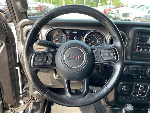 Used 2020 Jeep Wrangler Unlimited Sport S AWD/4WD image 25