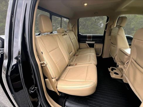 Used 2016 Ford F150 Lariat w/ Trailer Tow Package image 27