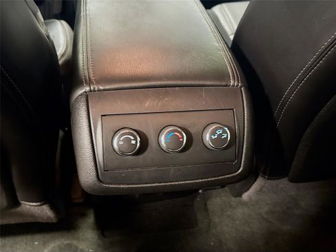 Used 2014 Buick Enclave Leather FWD image 24