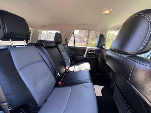 Used 2017 Toyota 4Runner SR5 Premium RWD image 11