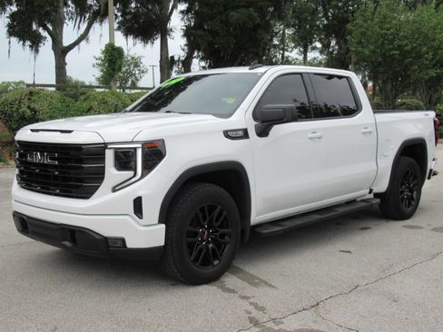 Used 2024 GMC Sierra 1500 Elevation w/ LPO, Elevation Black Package AWD/4WD image 3