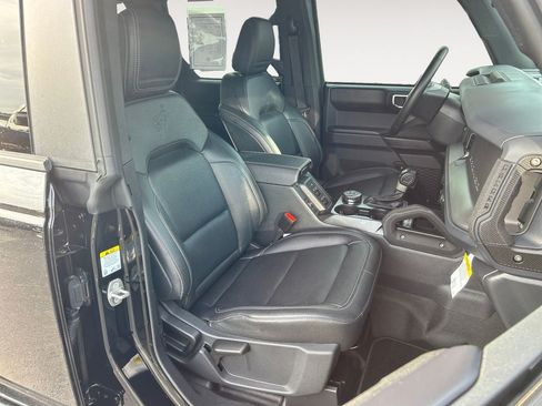 Used 2025 Ford Bronco Badlands AWD/4WD image 10