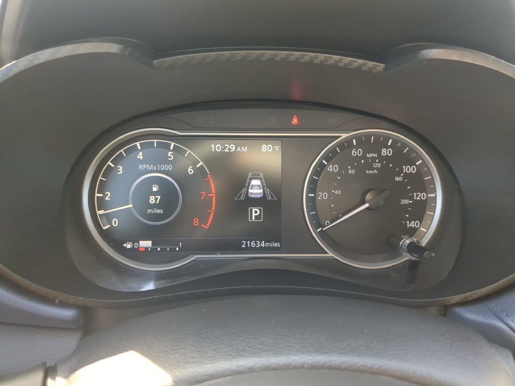 Used 2024 Nissan Versa SV w/ Trunk Package FWD image 30