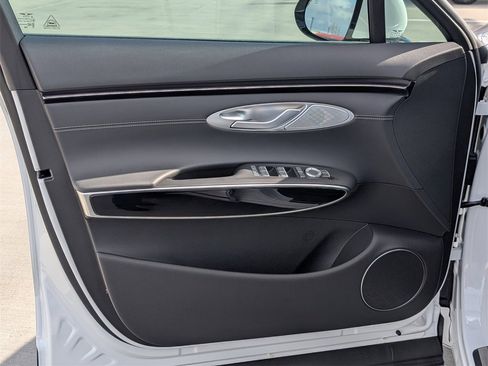 New 2026 Genesis GV70 2.5T image 10